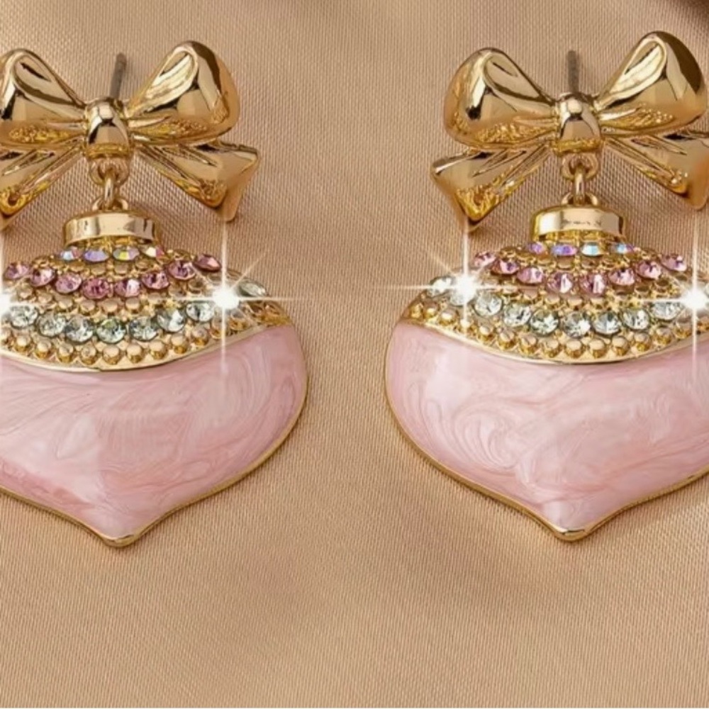 Chic Gold and Pink Bow Earrings - Picture 3 of 3